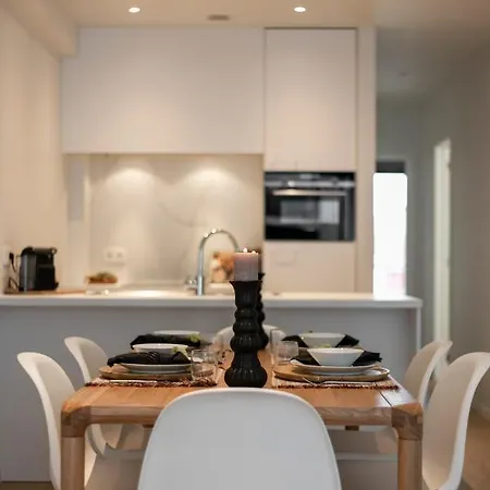 Amazing Apartment With A Terrace In The Shopping Street Of Knokke 아파트 *